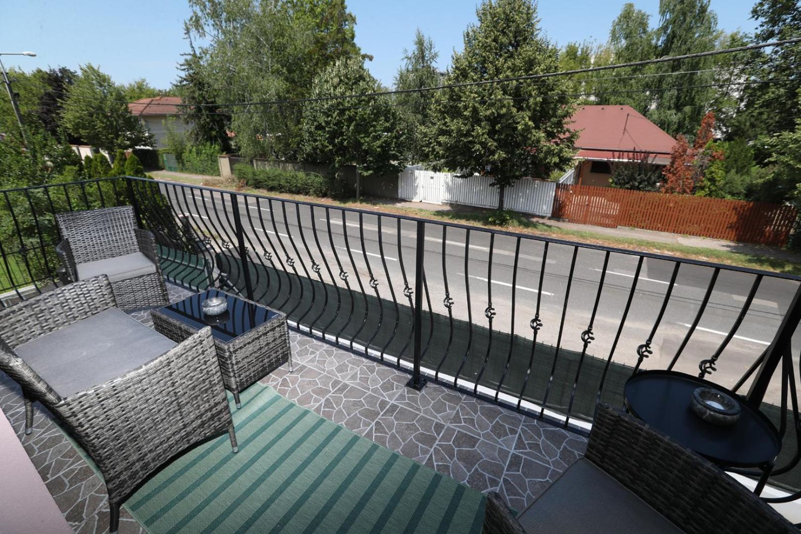 Four Flowers Apartman Siofok Exterior photo