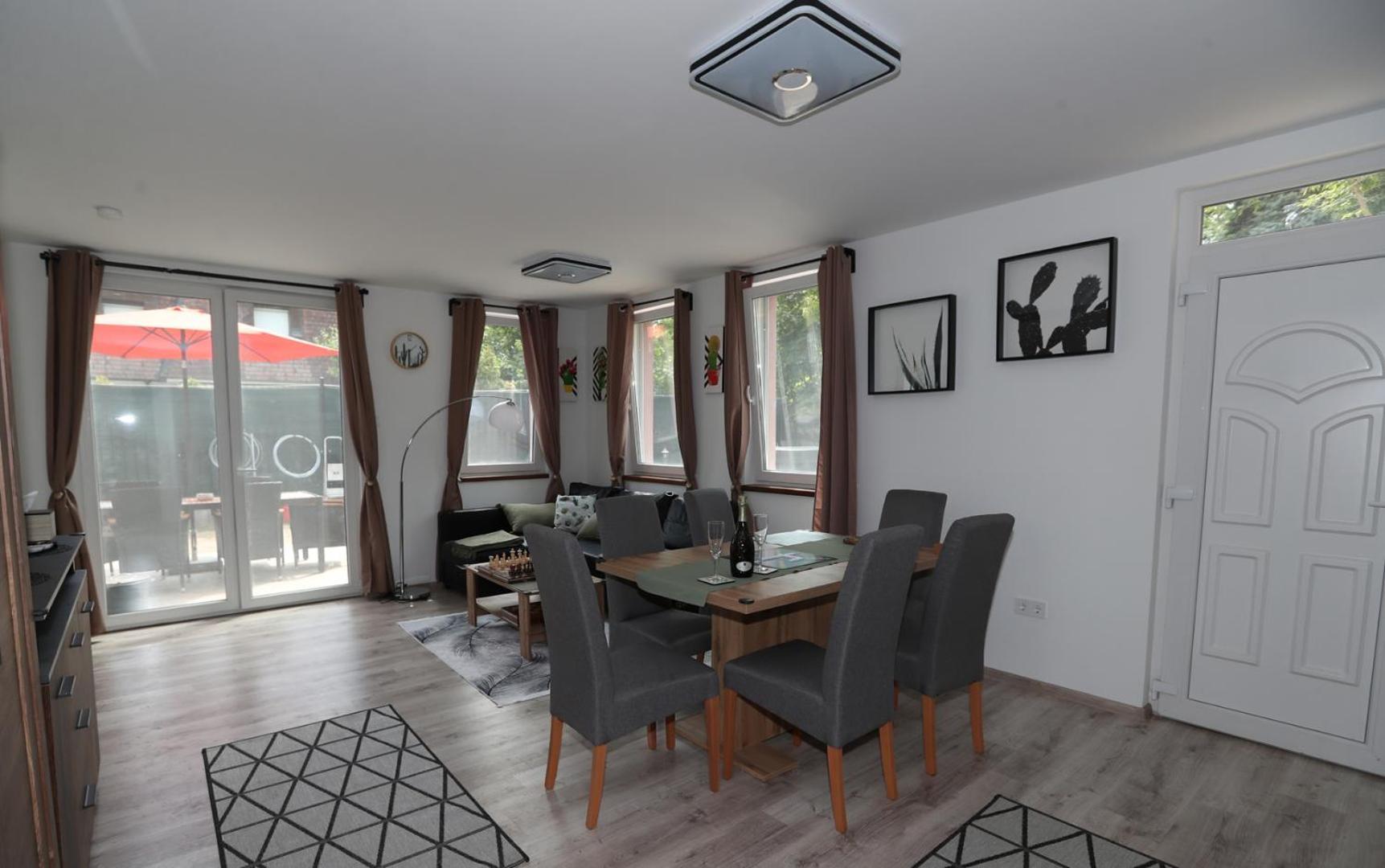 Four Flowers Apartman Siofok Exterior photo