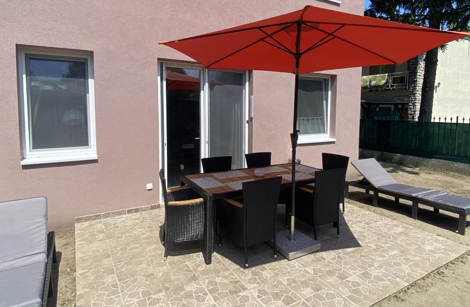 Four Flowers Apartman Siofok Exterior photo